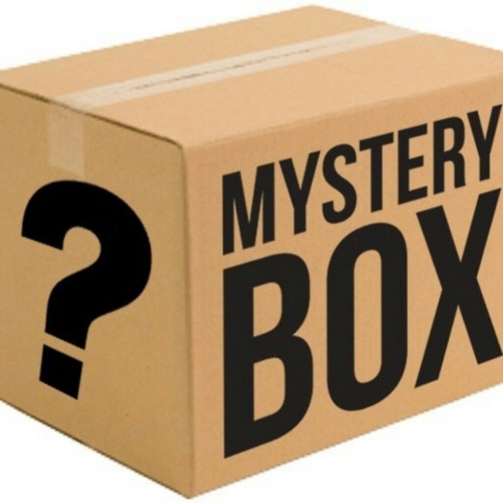 SHOE MYSTERY BOX 100% AUTHENTIC.